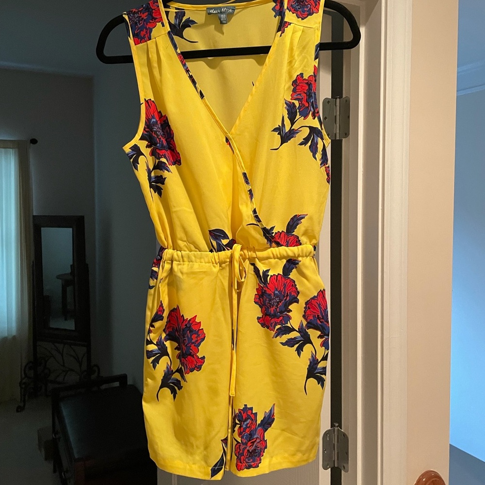 Anthropologie vibrant yellow floral romper🌺